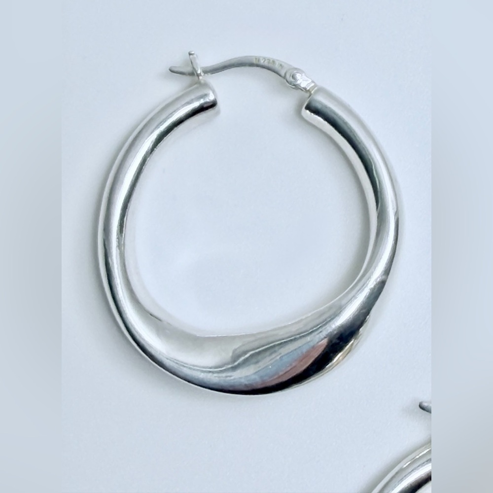 Vintage Sterling Silver Polished Medium Puffy Lopsided Hoop Earrings - Picture 12 of 16